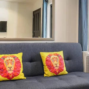 https://valentina-suites-playa-del-carmen.allrivieramayahotels.com